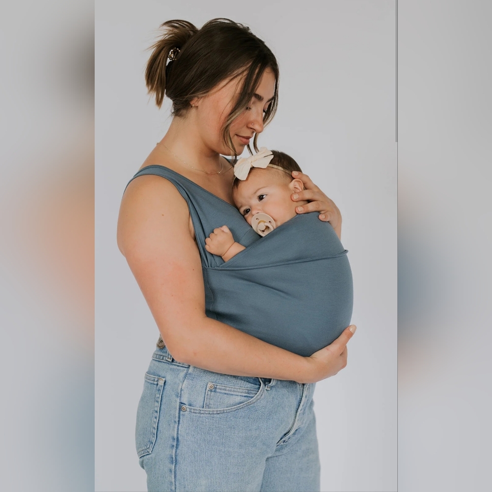Lalabu Baby Wearing Shirt - Large